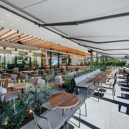 Napa Plaza (adults Only)